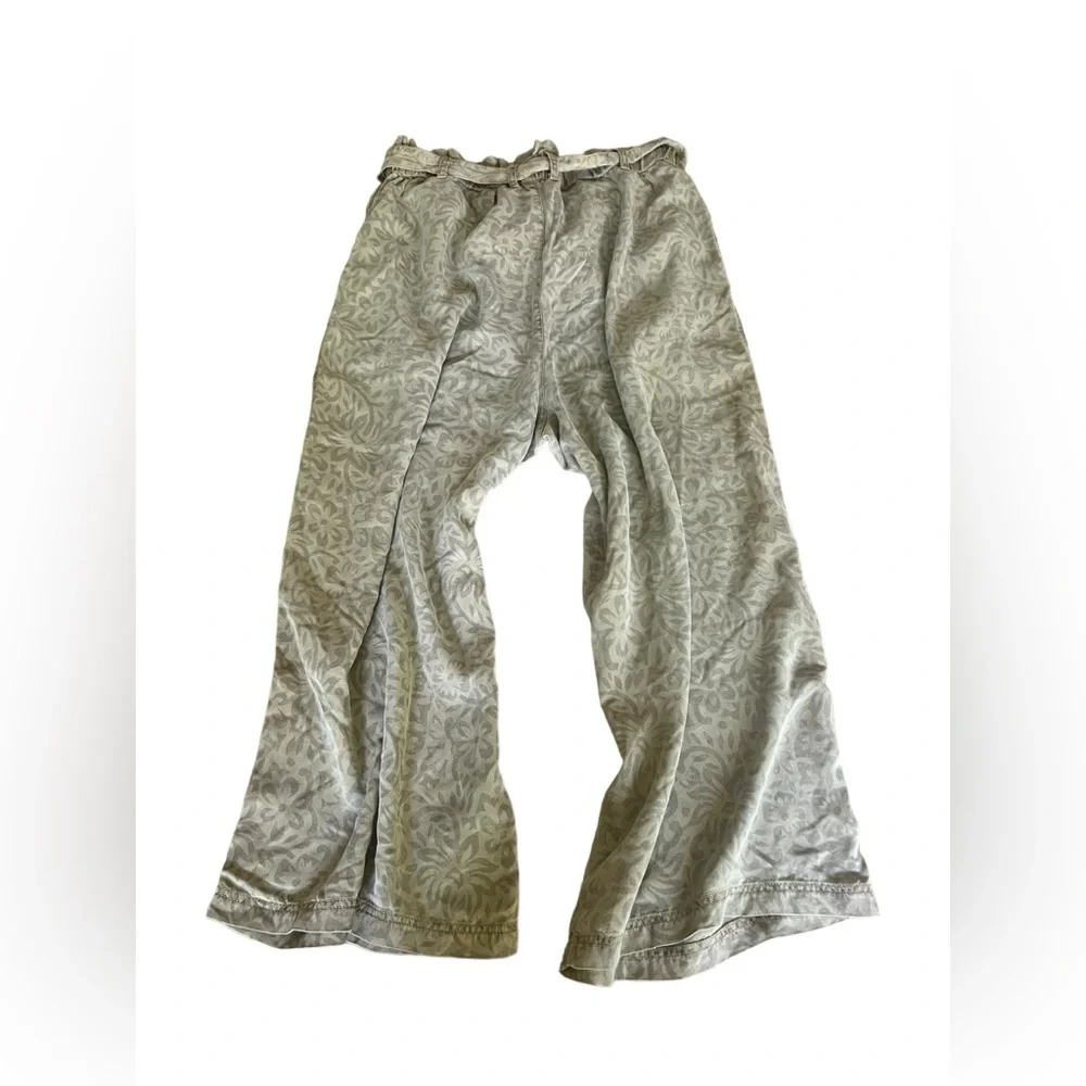 Anthropolgie Pilcro Paperbag Waist Drapey Green Trousers Size XL‎ NWT